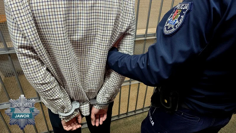 Kierowca pod wpływem alkoholu zatrzymany na autostradzie. Poszukiwany z zakazem prowadzenia pojazdów