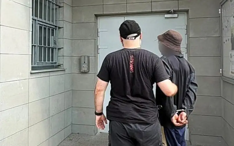 Zatrzymania poszukiwanych osób przez policjantów po służbie