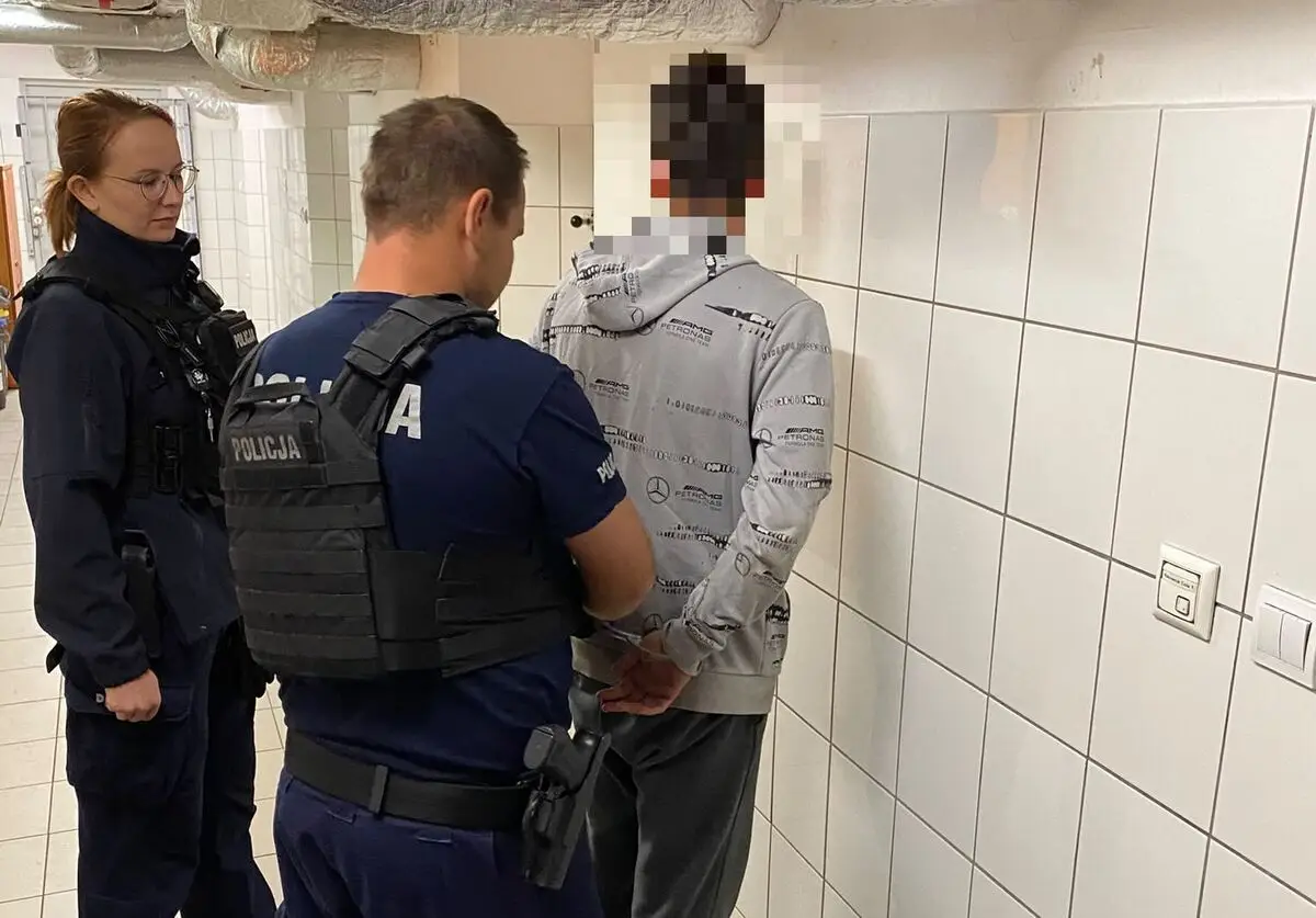 Zatrzymanie dwóch mężczyzn podejrzanych o rozbój na 17-latku