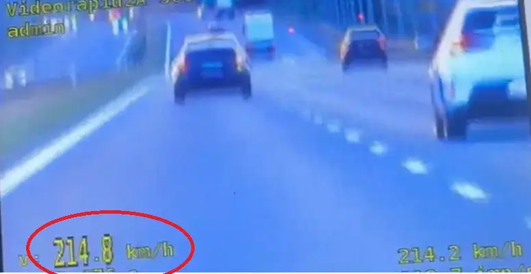 Policja z Lubina zatrzymała kierowcę pędzącego 215 km/h pod wpływem alkoholu