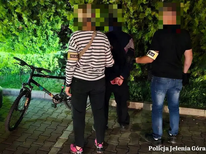 Zatrzymany jeden z podejrzanych o podrzucenie niewybuchów w Jeleniej Górze