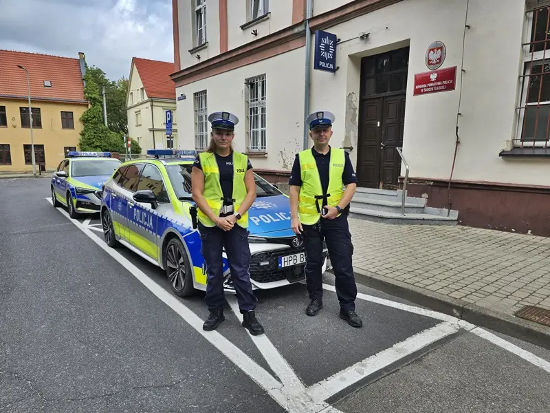 Policyjna interwencja w Środzie Śląskiej – ratunek dla nastolatka