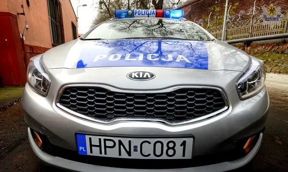 Policja w Głuszycy szybko odzyskała skradziony samochód i ujęła sprawcę