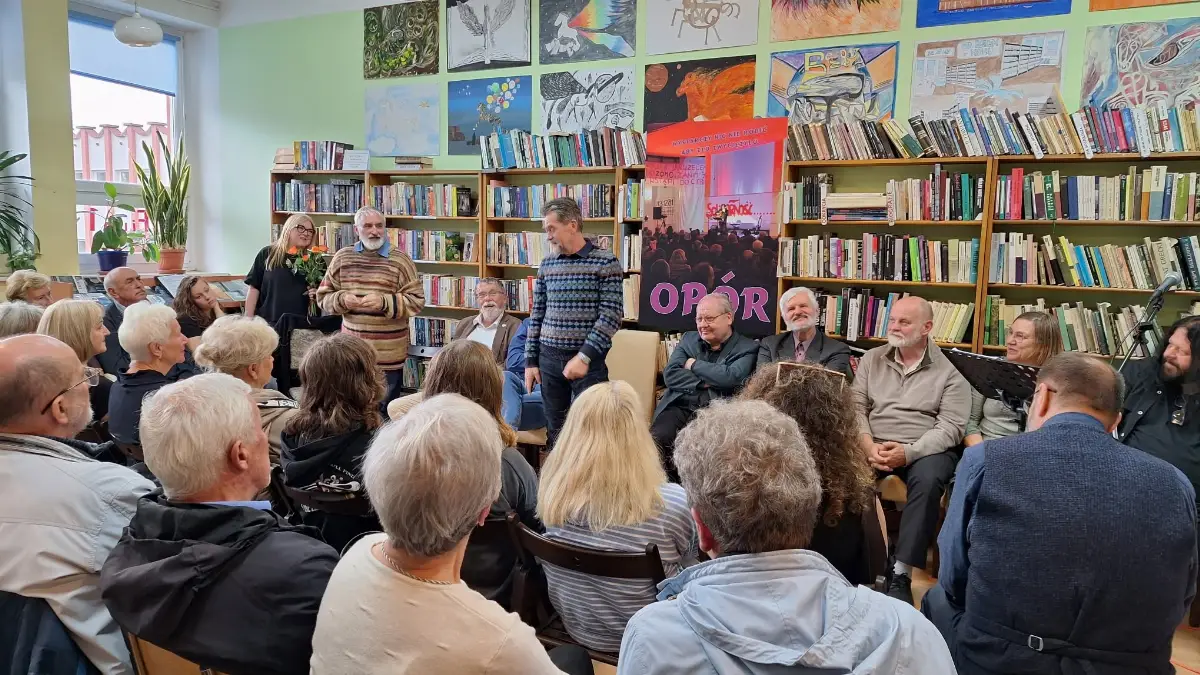 Promocja książki „Opór” w Filii Pod Pegazem