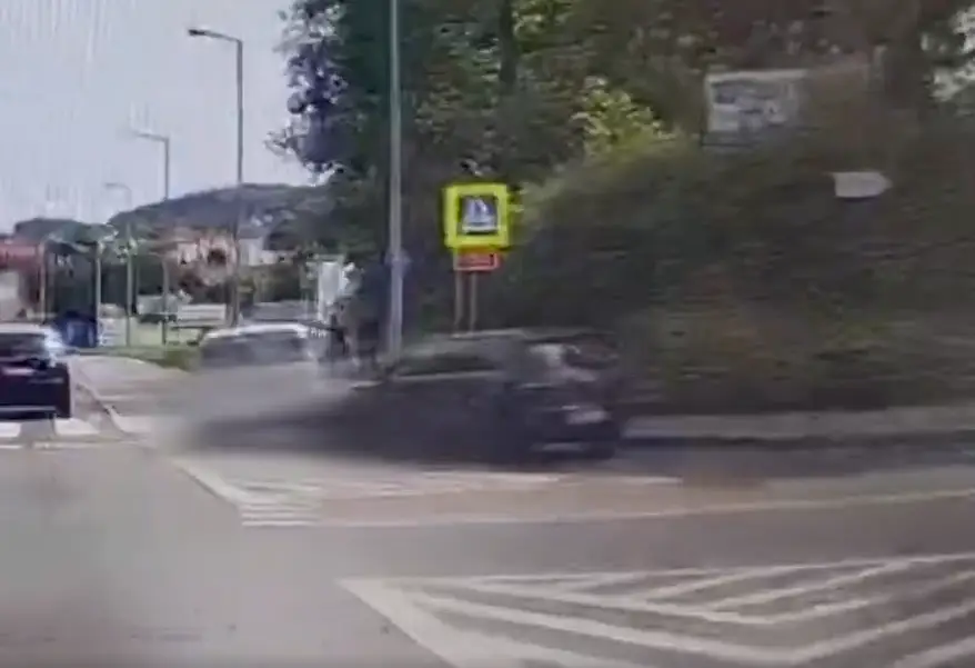 Poważny wypadek na ulicy Sobieskiego w Jeleniej Górze – prowadzone są śledztwa