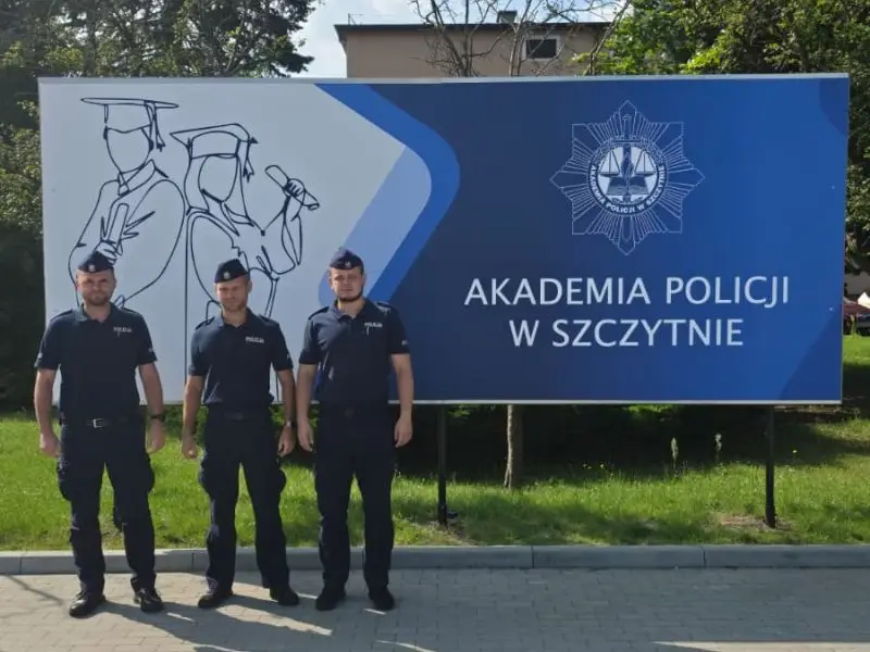 Policjanci z Trzebnicy, Środy Śląskiej i Krotoszyna pomogli ofiarom wypadku drogowego