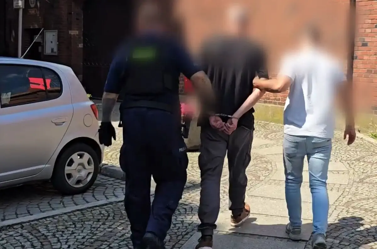 42-latek zatrzymany przez świdnickich policjantów w związku z pożarem w Strzegomiu