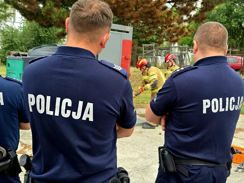 Wspólne szkolenie policji i straży pożarnej w Ząbkowicach