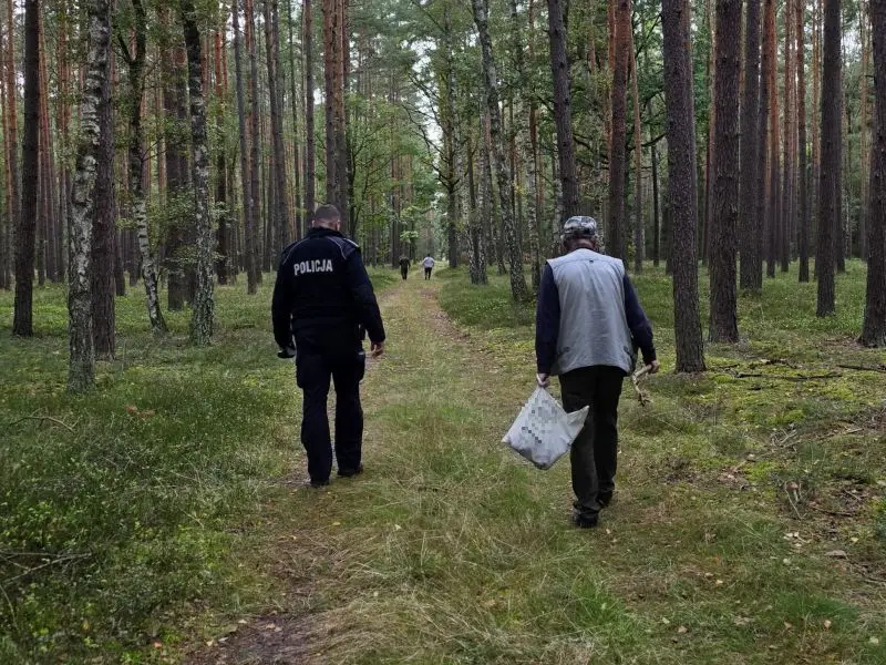 Szczęśliwe zakończenie poszukiwań zaginionego seniora w lesie