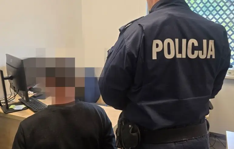 Dzielnicowi z Polkowic odzyskali skradziony telefon komórkowy