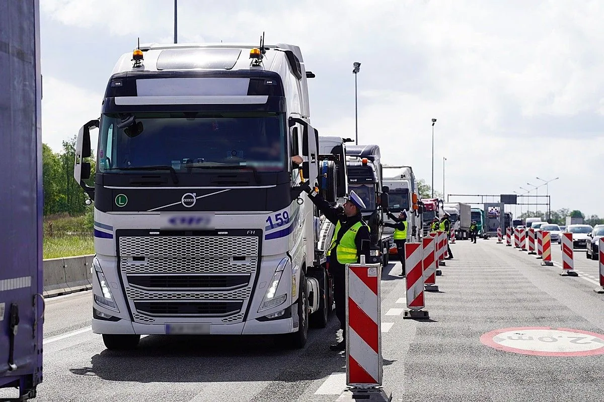 Podsumowanie akcji policyjnej "Trzeźwa A-4" na autostradzie