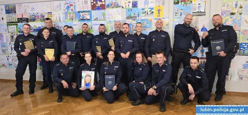 100-lecie dzielnicowych w Lubinie - uroczystość oraz niespodzianka dla funkcjonariuszy