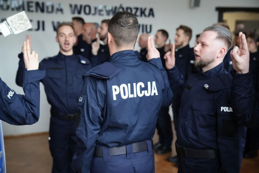 Ceremonia ślubowania nowych policjantów dolnośląskiej Policji