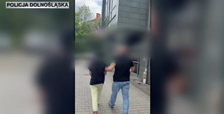 Zatrzymano 51-latkę za oszustwa „na policjanta” wobec seniorów