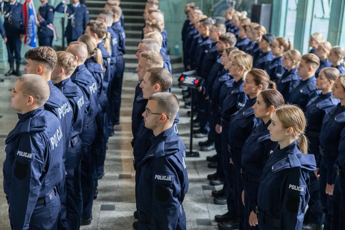 Wzrost zainteresowania służbą w Policji – 150 nowych funkcjonariuszy w Dolnośląskiej Policji