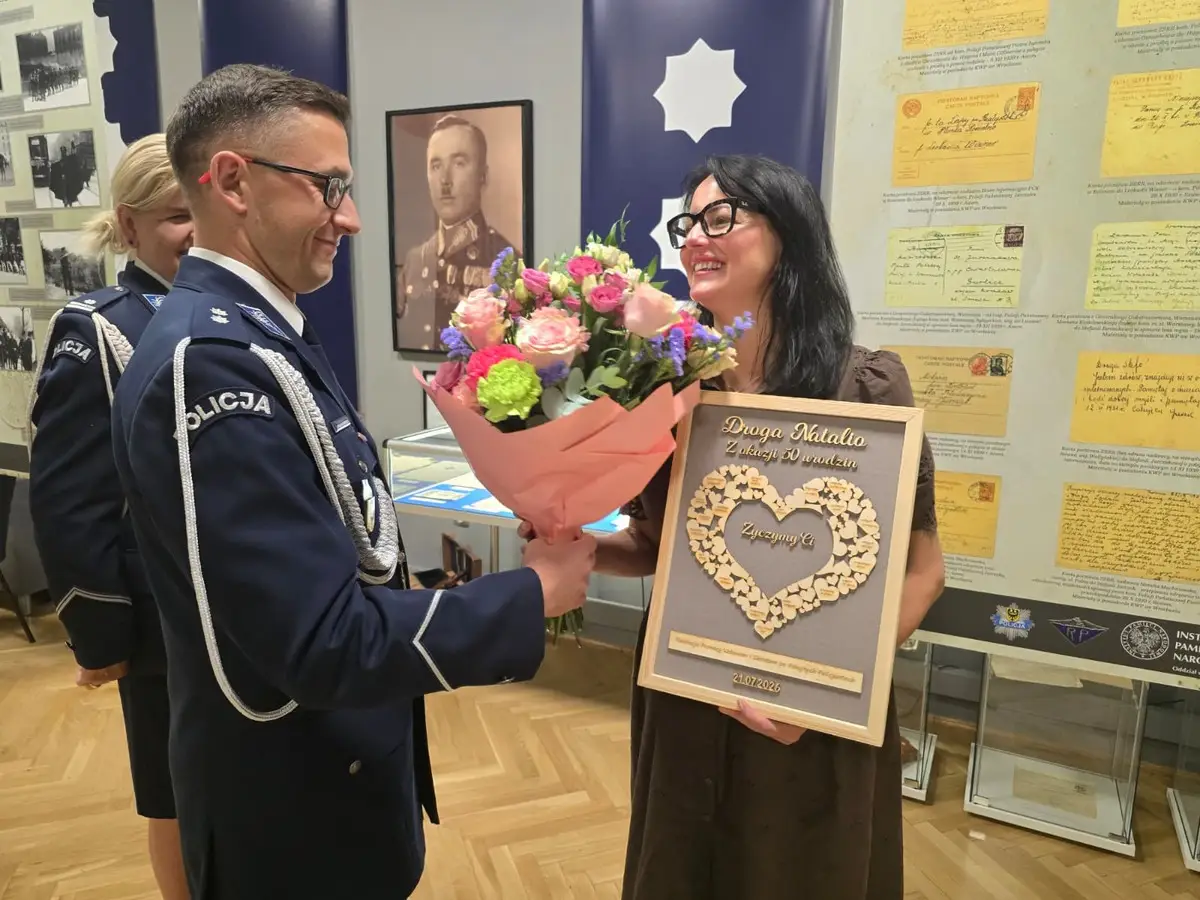Obchody 50. urodzin Natalii Mazur z Fundacją Pomocy Wdowom i Sierotom po poległych Policjantach