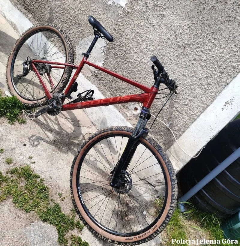 Zatrzymanie 32-latka podejrzanego o kradzież roweru górskiego w Jeleniej Górze