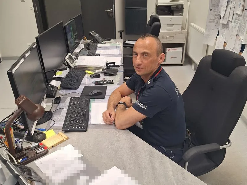 Policjant po służbie udzielił pomocy motocykliście po wypadku